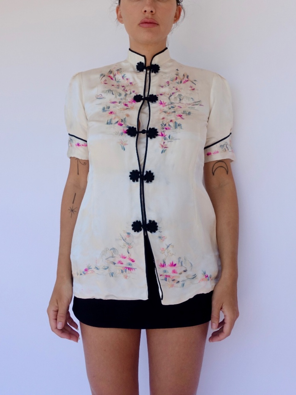 Vintage cream silk hand embroidered button up blouse